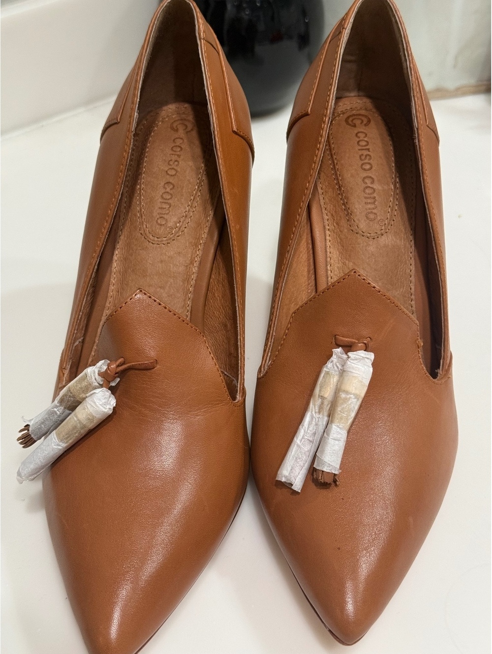 NWOT Corso Como Brown Leather Pointed Toe Pumps with Tassel Detail